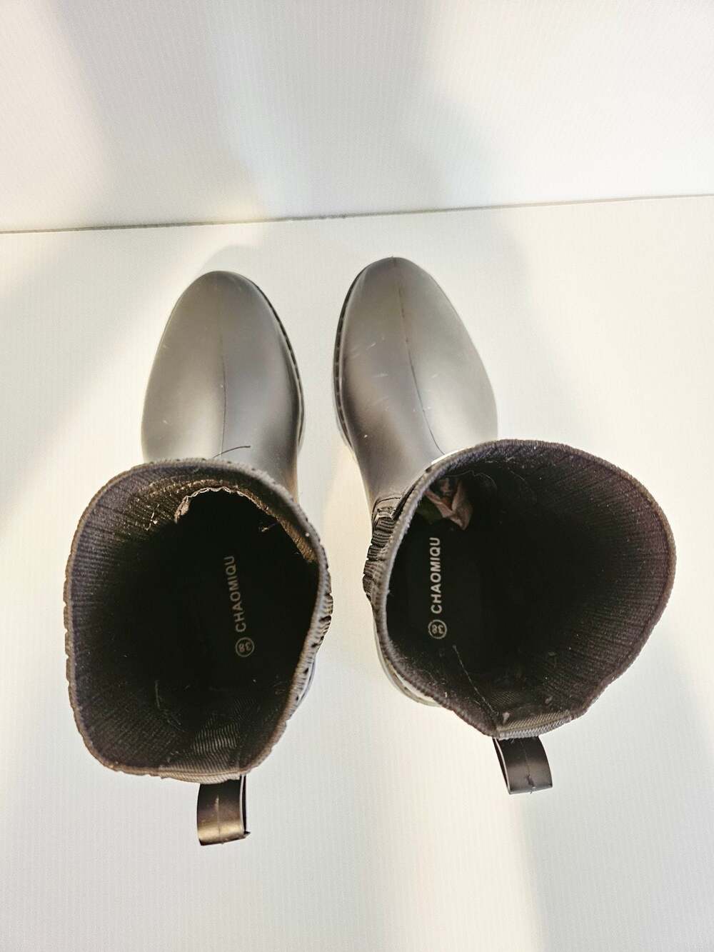 CHAOMIQU Women's Mid-Calf Black Waterproof Rain Boots with Ribbed Knit Cuff - Picture 11 of 11